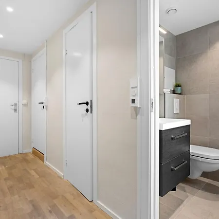 Modern - Work Friendly - Quiet Area * برغن