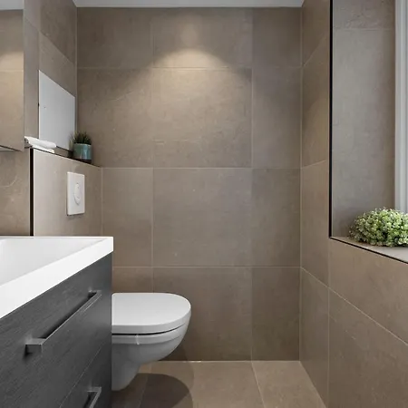 Daire Modern - Work Friendly - Quiet Area *